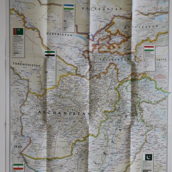 National Geographic Map: "Afghanistan and Pakistan" - Picture 2 of 5